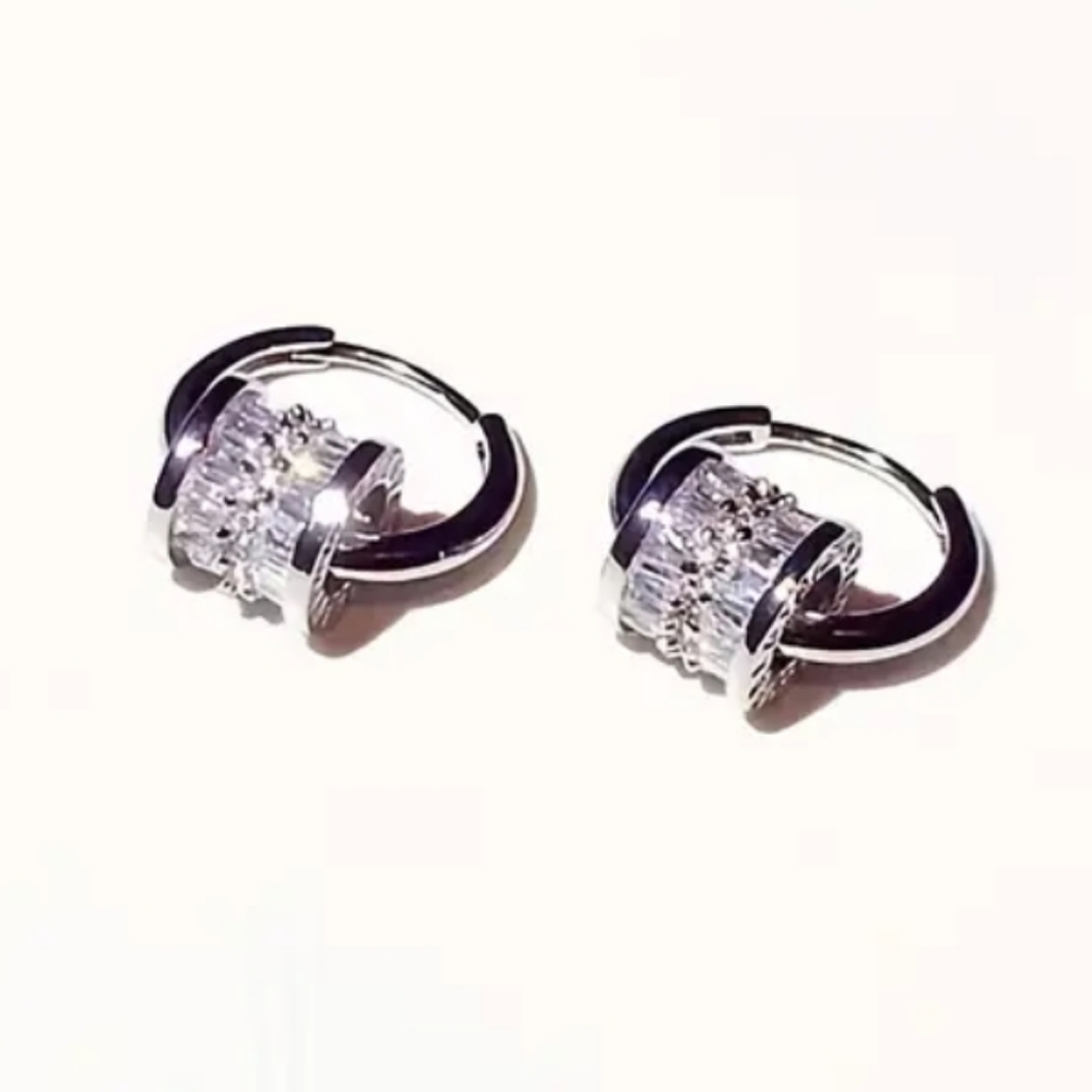 Huggie Bling Earrings NWT